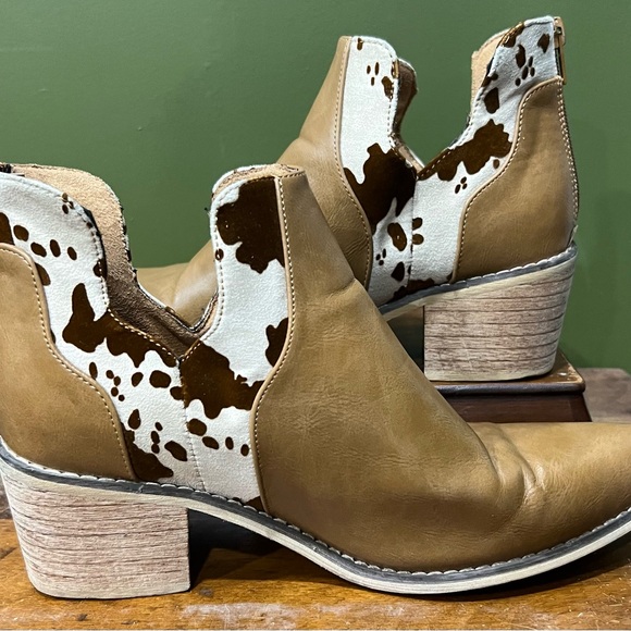 Pierre Dumas Cowhide Ankle Boots - Tan and Brown - Picture 1 of 8